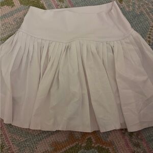 Alo womens size small White Pleated Skirt. Amazing condition